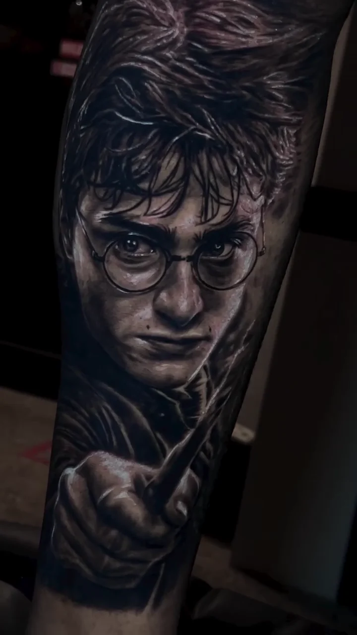 Tatuagem realista inspirada em Harry Potter, por Muell Machado